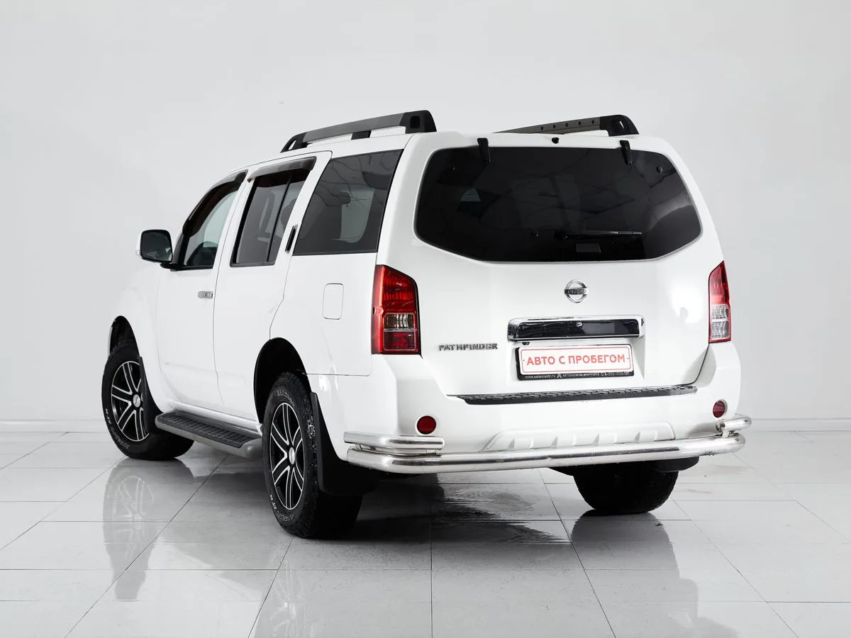 Nissan Pathfinder III Рестайлинг — фото 5