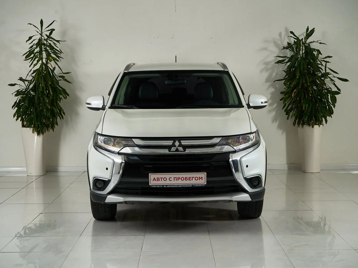 Mitsubishi Outlander III Рестайлинг · Intense — фото 2