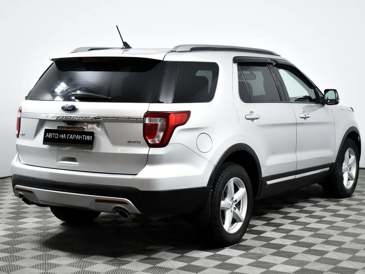 Ford Explorer V Рестайлинг · XLT — фото 5