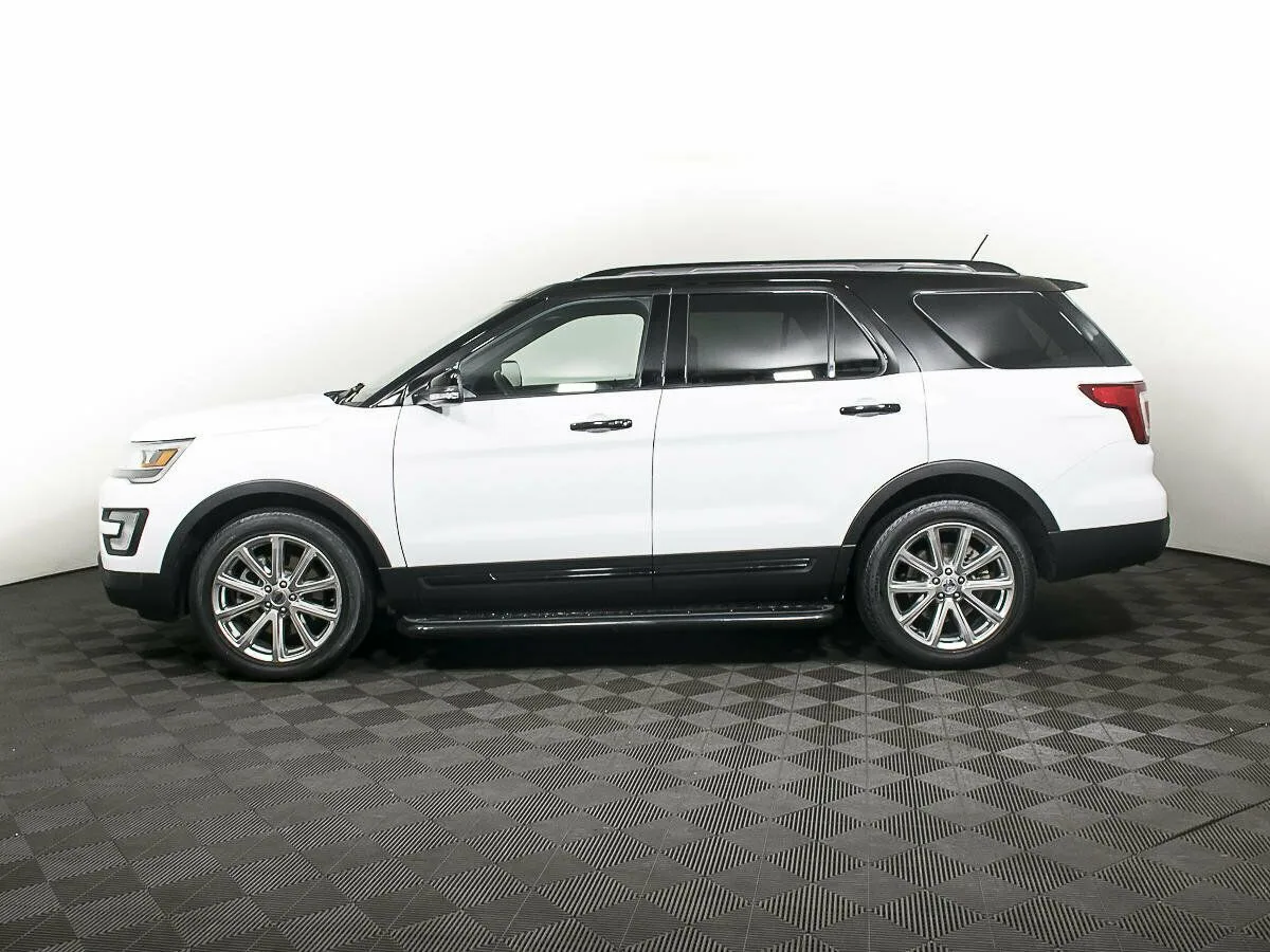 Ford Explorer V Рестайлинг · XLT — фото 3