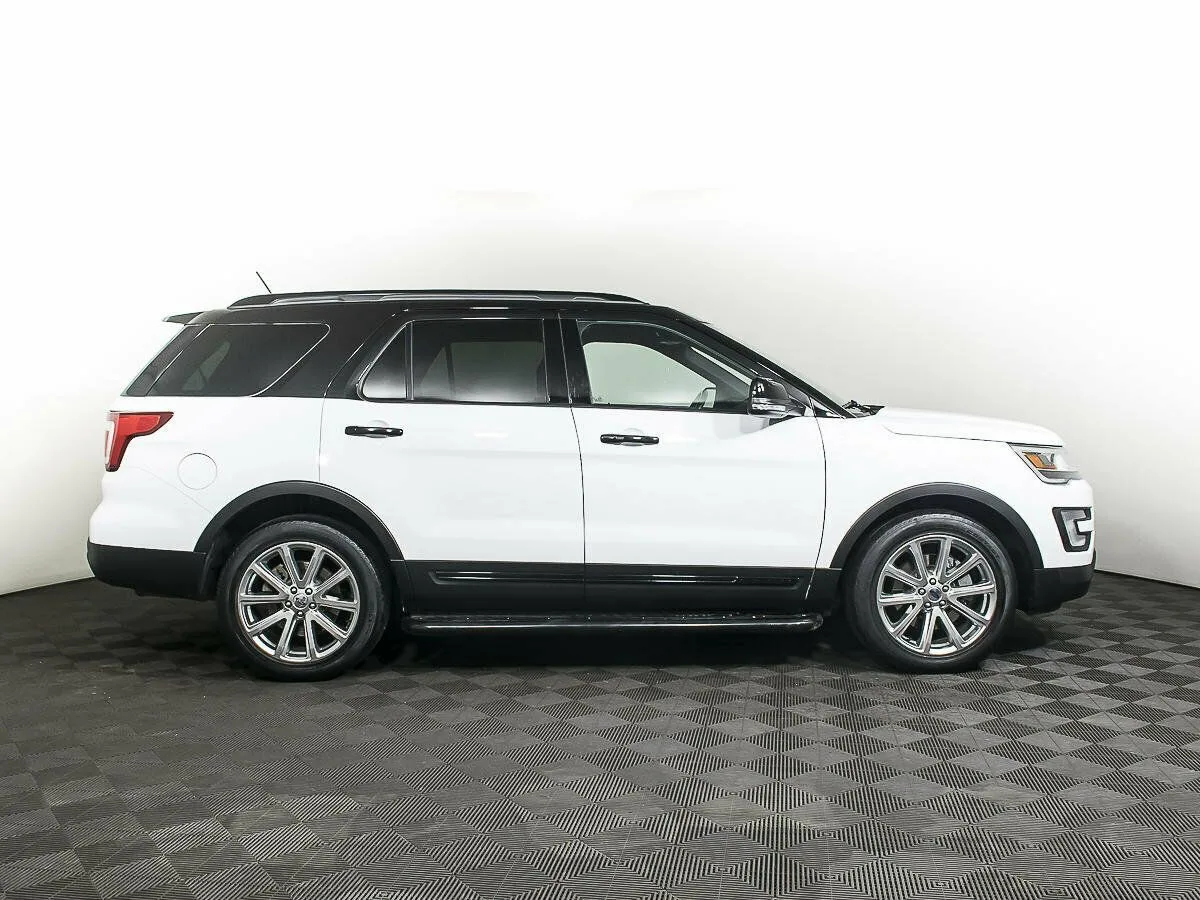 Ford Explorer V Рестайлинг · XLT — фото 4