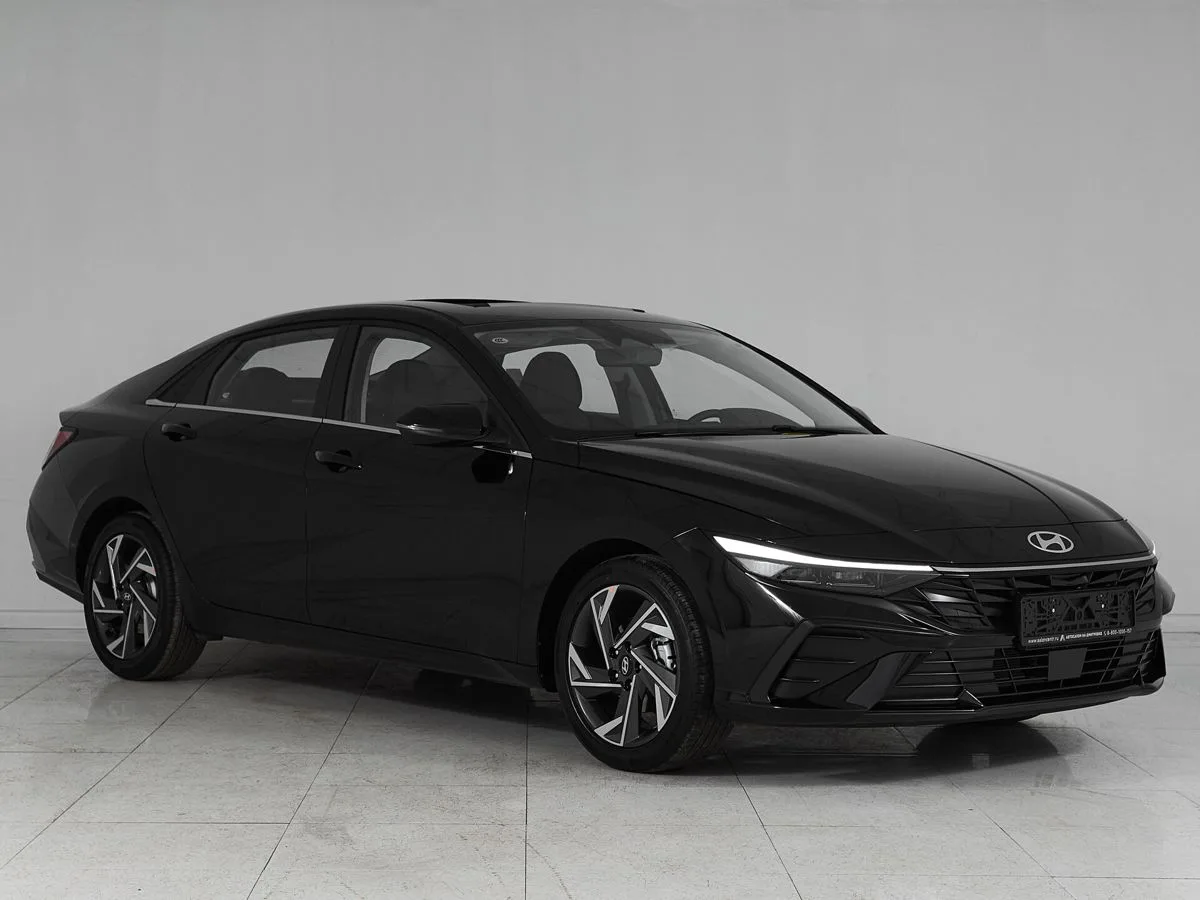 Hyundai Elantra VII (CN7) Рестайлинг · LUX — фото 3