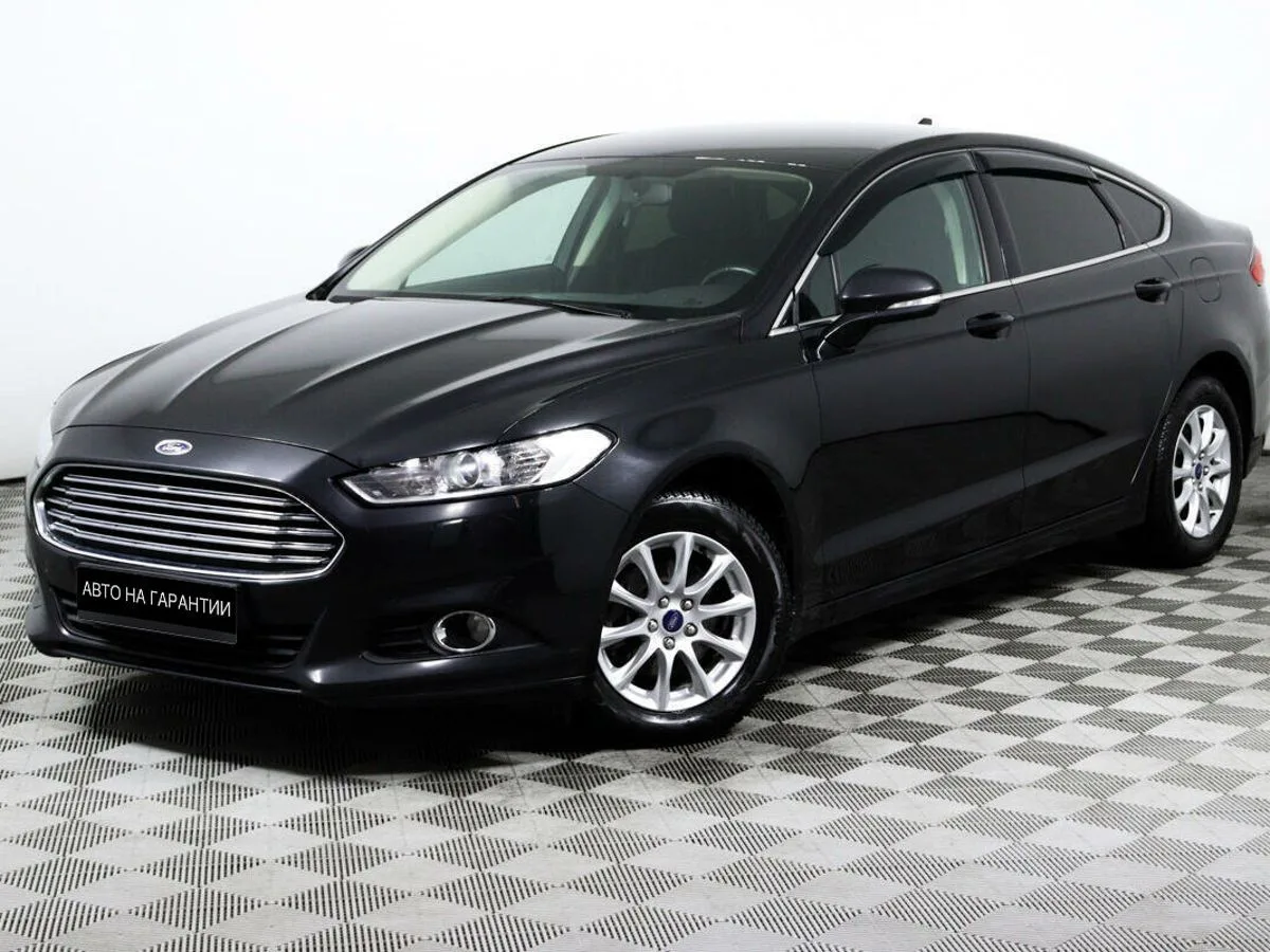 Ford Mondeo V · Ambiente