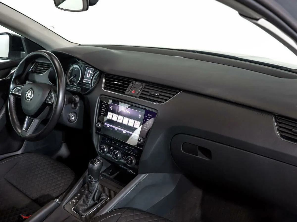Skoda Octavia III (A7) Рестайлинг · Ambition — фото 5