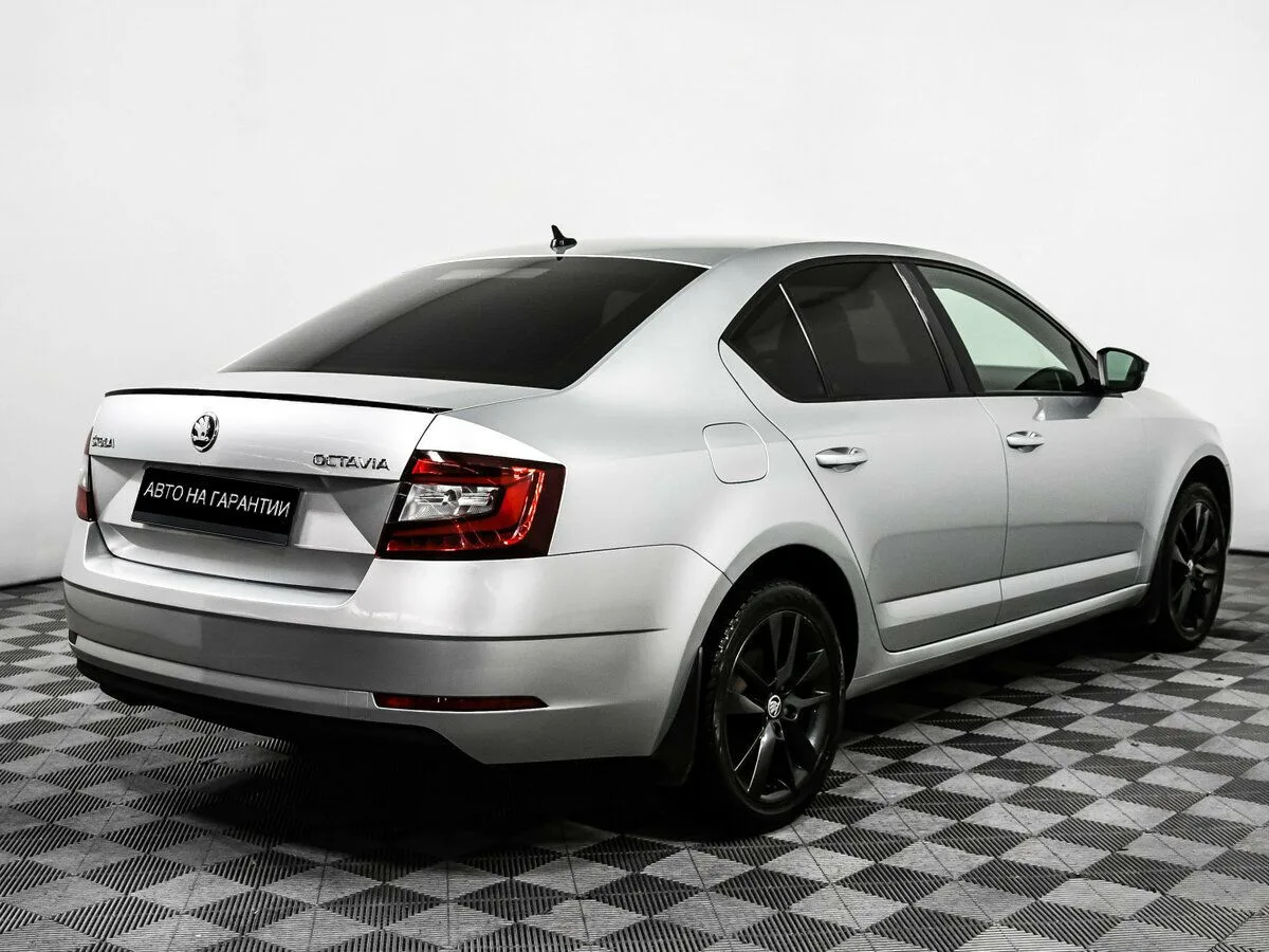 Skoda Octavia III (A7) Рестайлинг · Laurin & Klement — фото 5