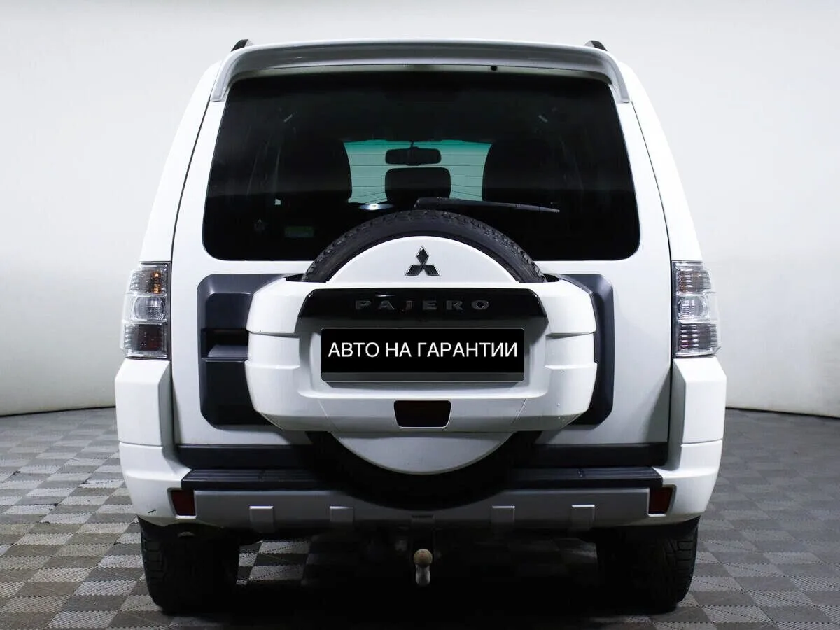 Mitsubishi Pajero IV Рестайлинг 1 · Instyle — фото 4