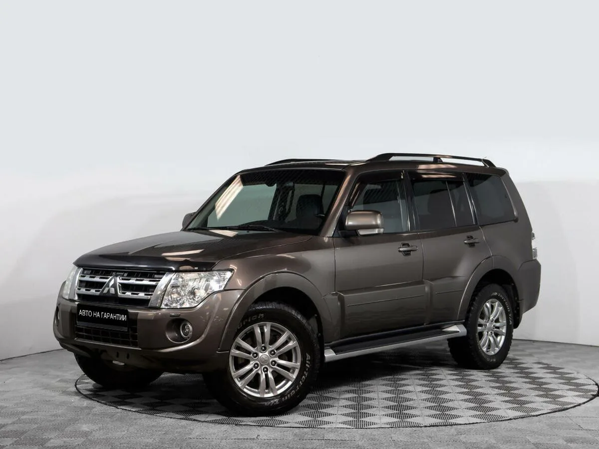 Mitsubishi Pajero IV Рестайлинг 1 · Instyle