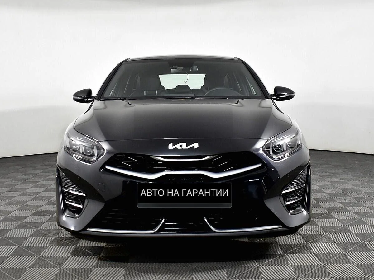Kia Ceed III Рестайлинг · GT Line — фото 2