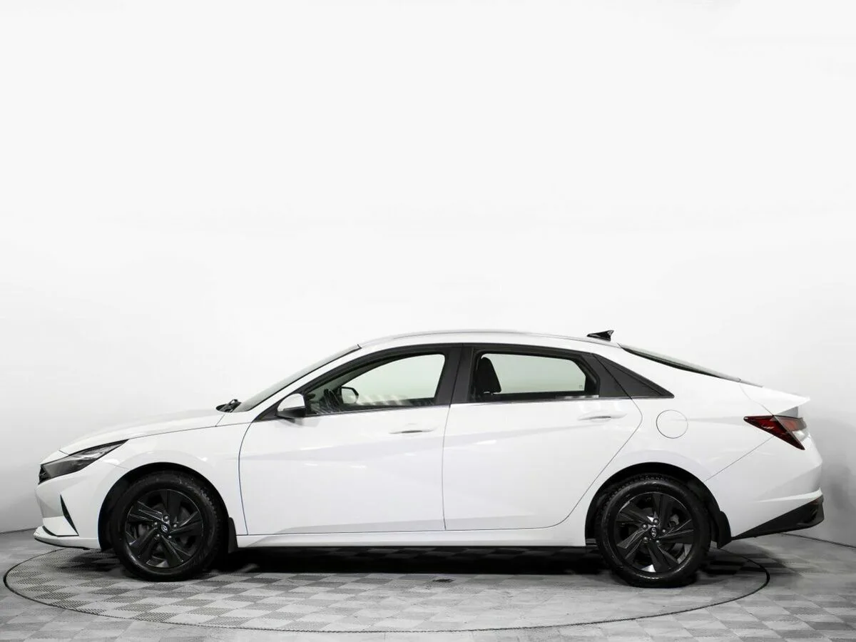 Hyundai Elantra VII (CN7) · Start — фото 3