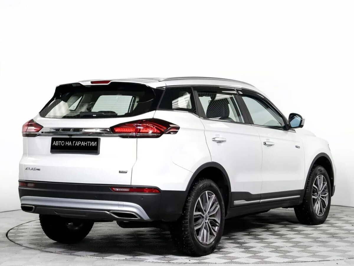 Geely Atlas Pro Luxury — фото 5