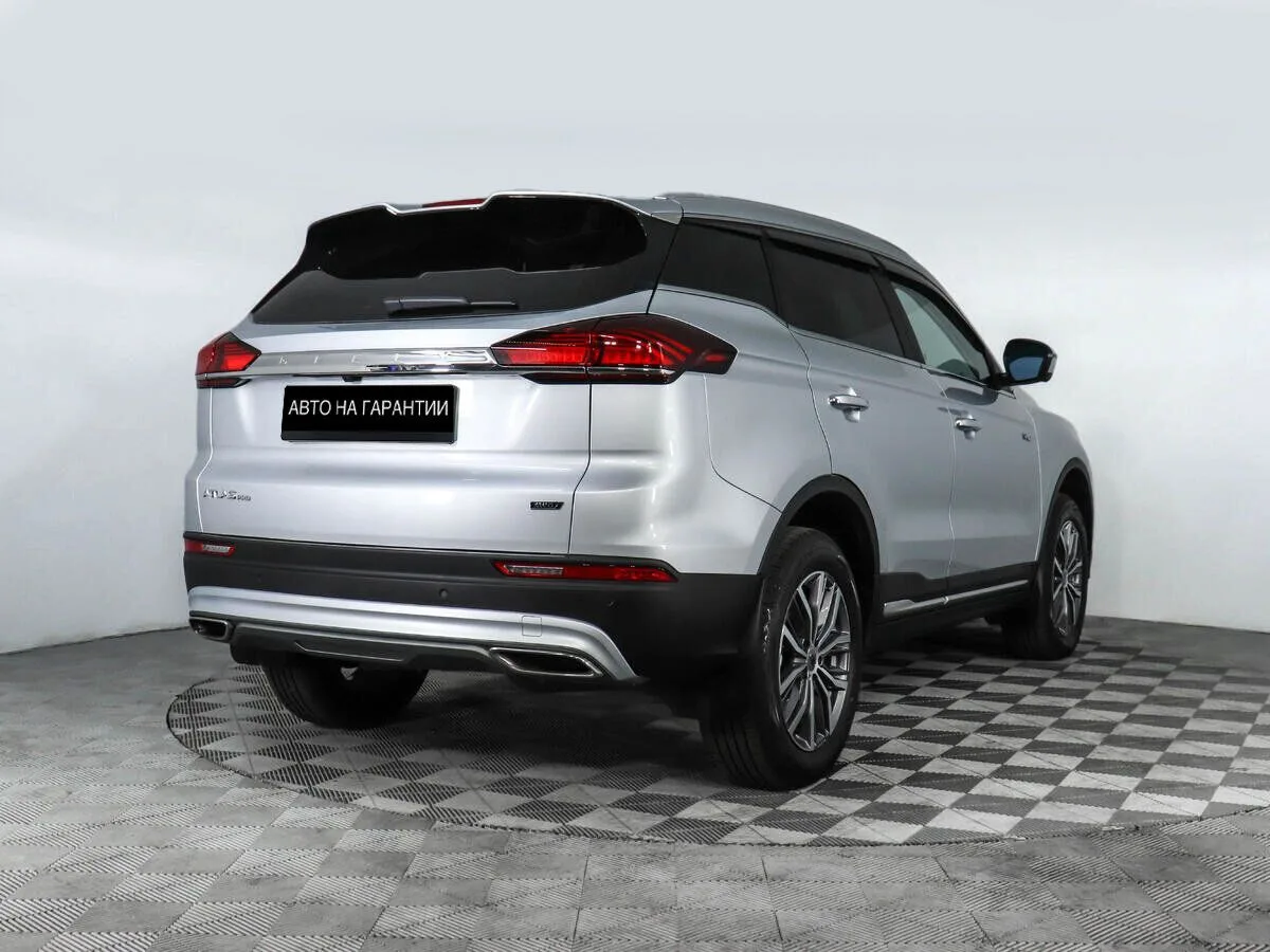 Geely Atlas Pro Luxury — фото 3