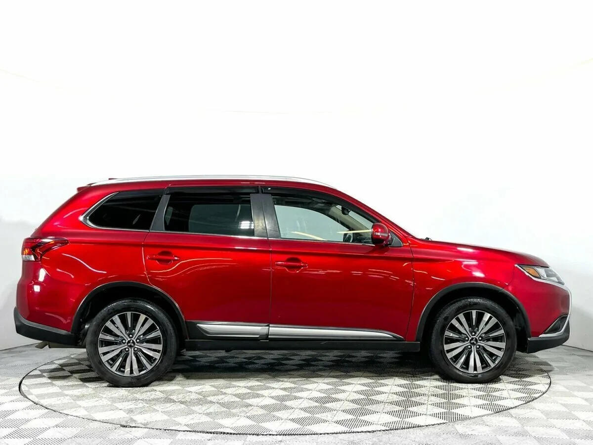 Mitsubishi Outlander III Рестайлинг 3 — фото 4