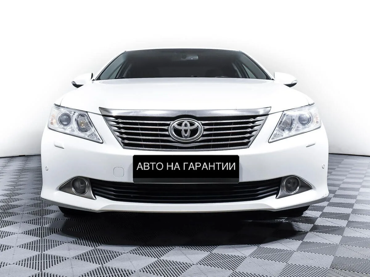 Toyota Camry VII (XV50) · Элеганс — фото 2