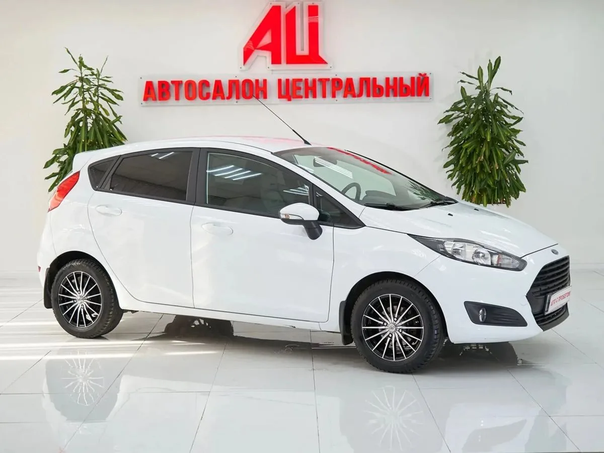 Ford Fiesta Mk6 Рестайлинг · Trend — фото 3