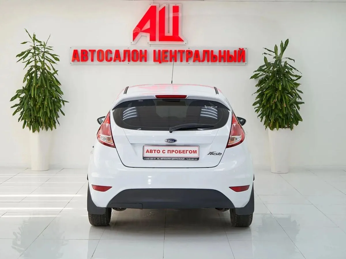 Ford Fiesta Mk6 Рестайлинг · Trend — фото 4