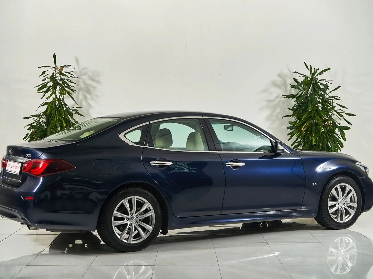 Infiniti Q70 I Рестайлинг — фото 5