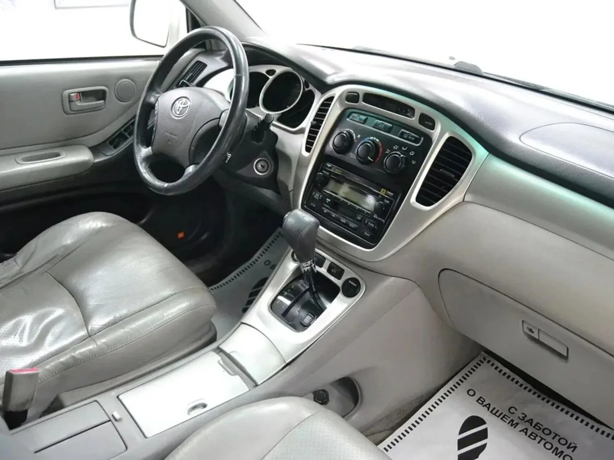 Toyota Highlander I (XU20) Рестайлинг — фото 5