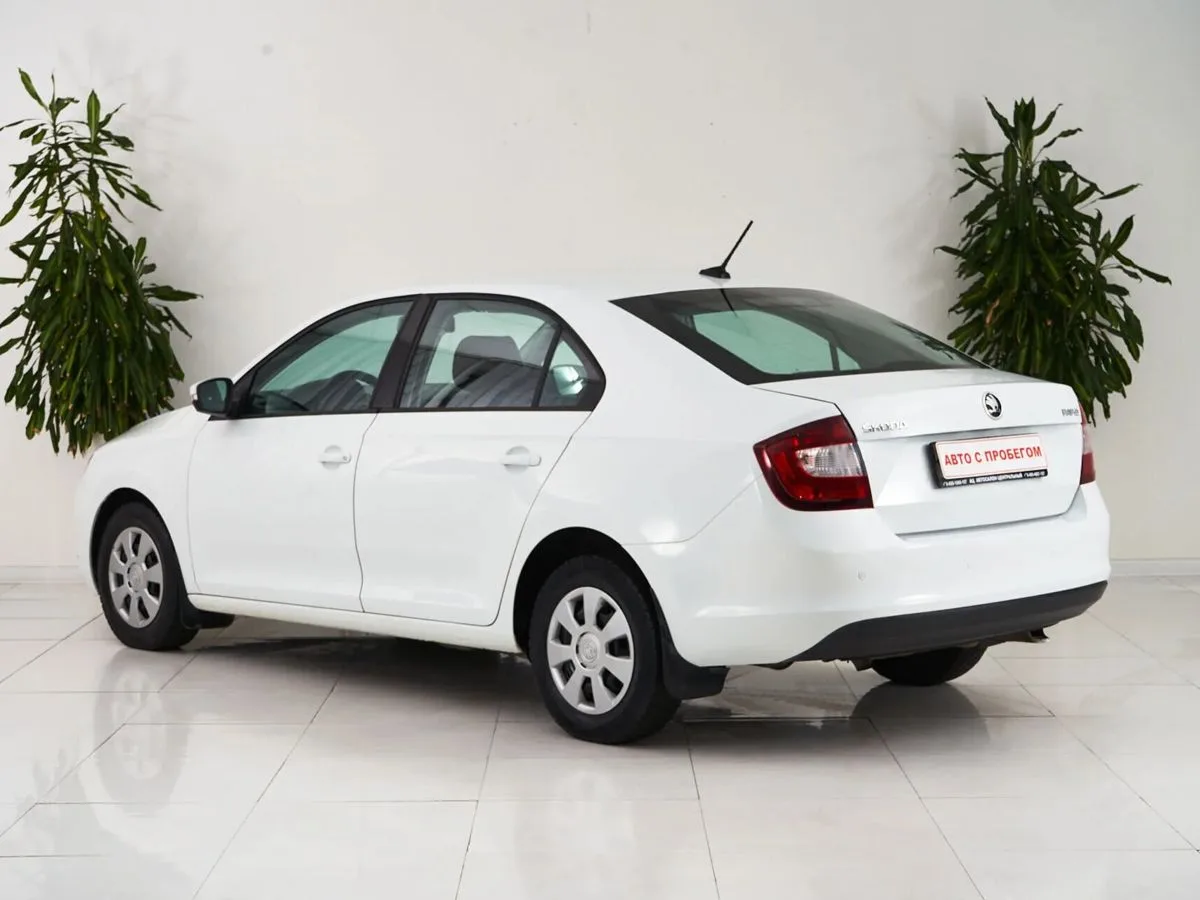 Skoda Rapid I Рестайлинг — фото 4