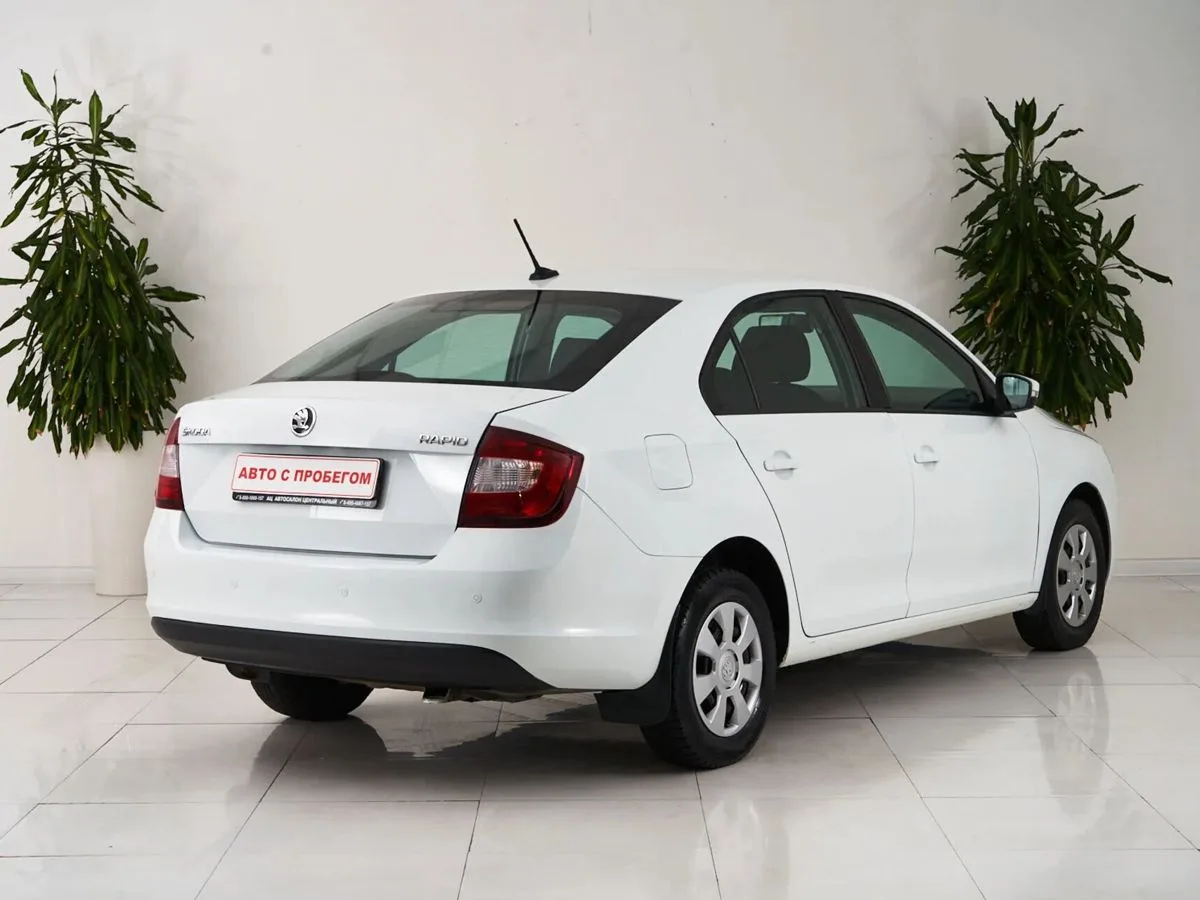 Skoda Rapid I Рестайлинг — фото 5