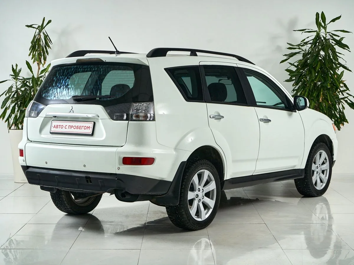 Mitsubishi Outlander II Рестайлинг — фото 4