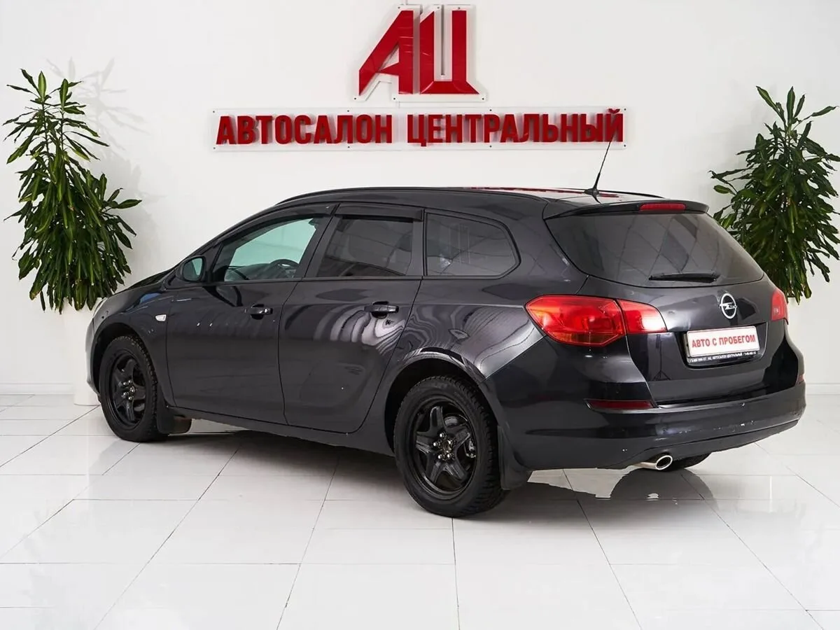 Opel Astra J — фото 4