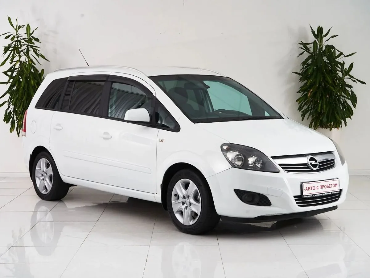 Opel Zafira B Рестайлинг — фото 3