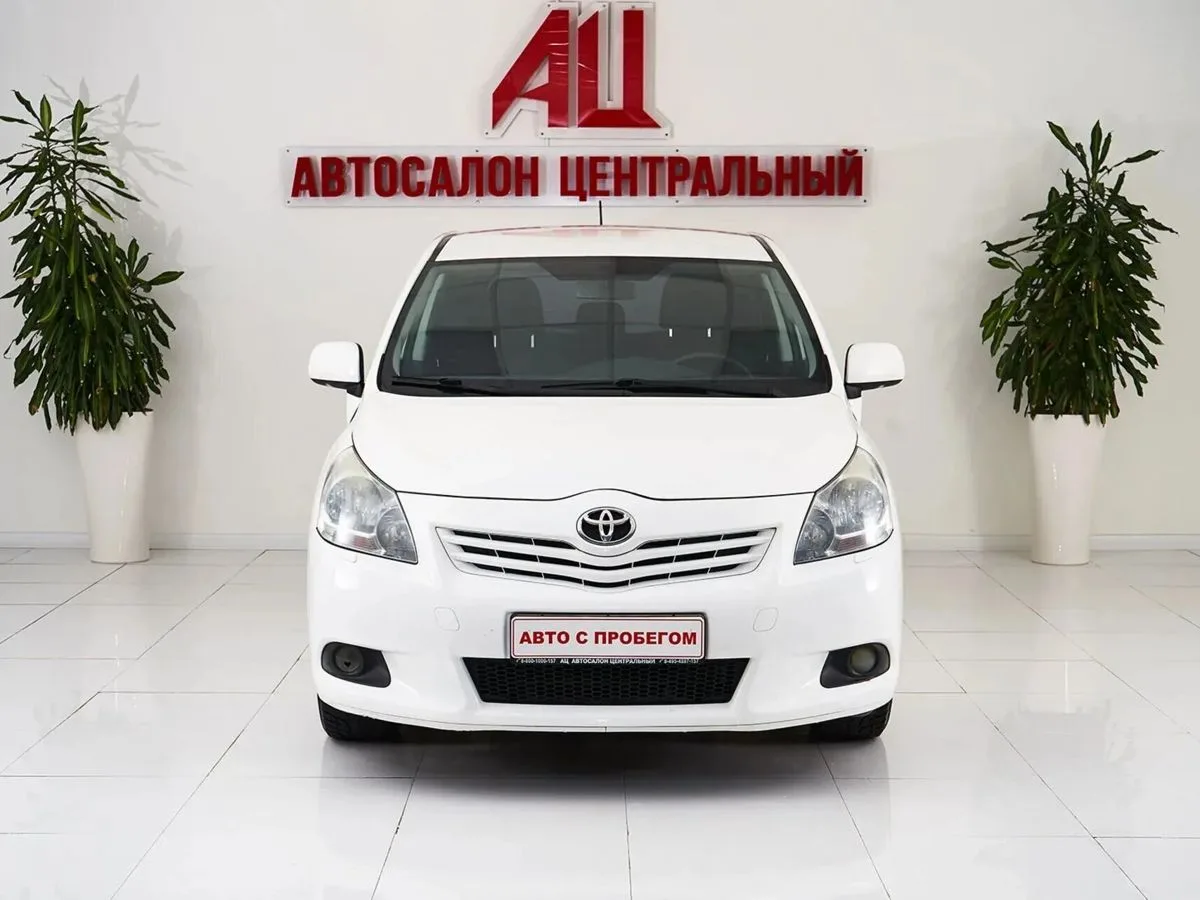 Toyota Verso I · Элеганс — фото 2