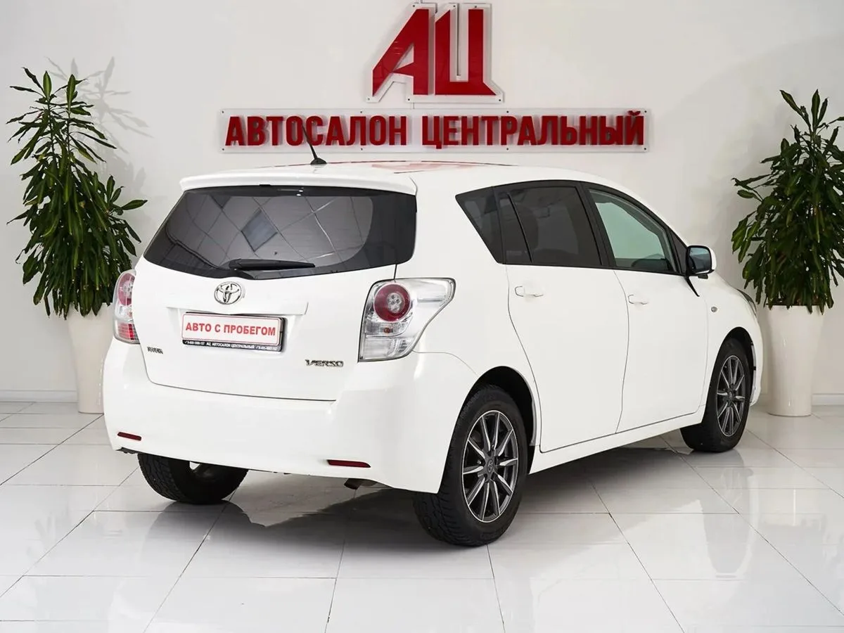 Toyota Verso I · Элеганс — фото 5