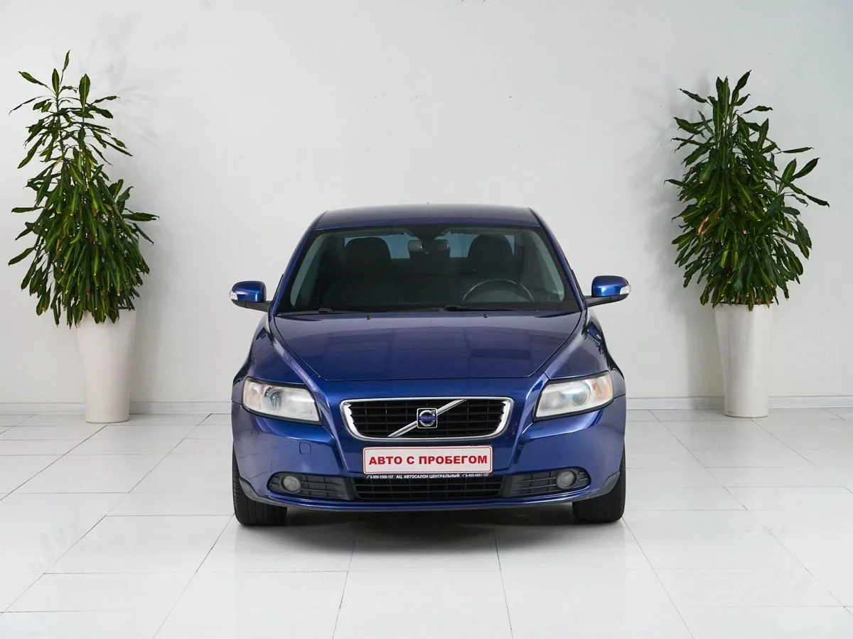 Volvo S40 II Рестайлинг — фото 2
