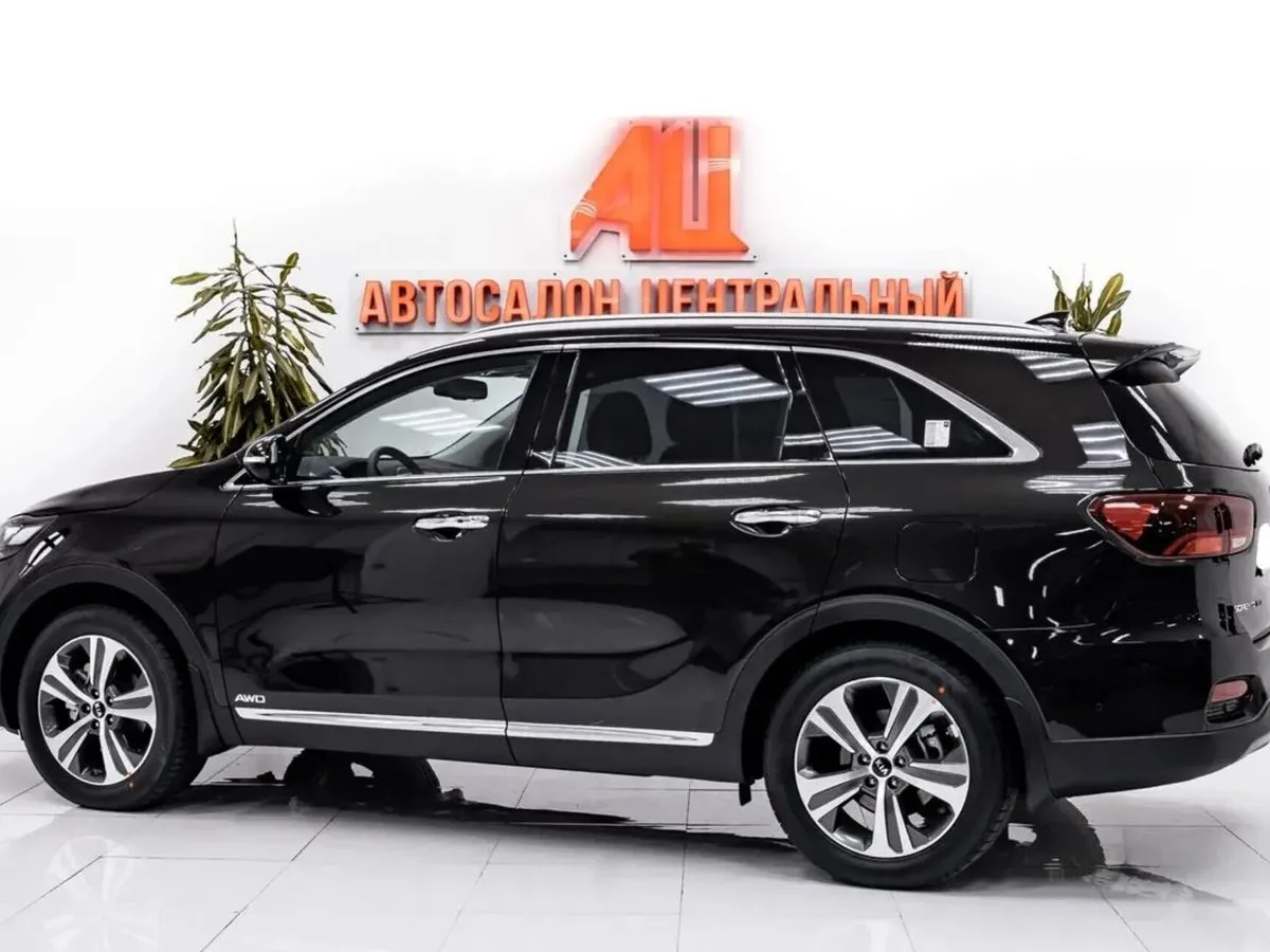 Kia Sorento II Рестайлинг · New Comfort (2015) — фото 2