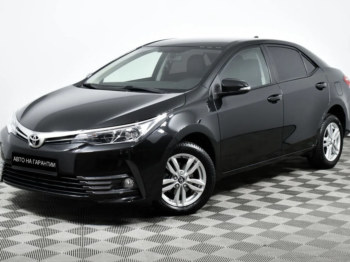 Toyota Corolla XI (E160, E170, E180) Рестайлинг 1 · Комфорт