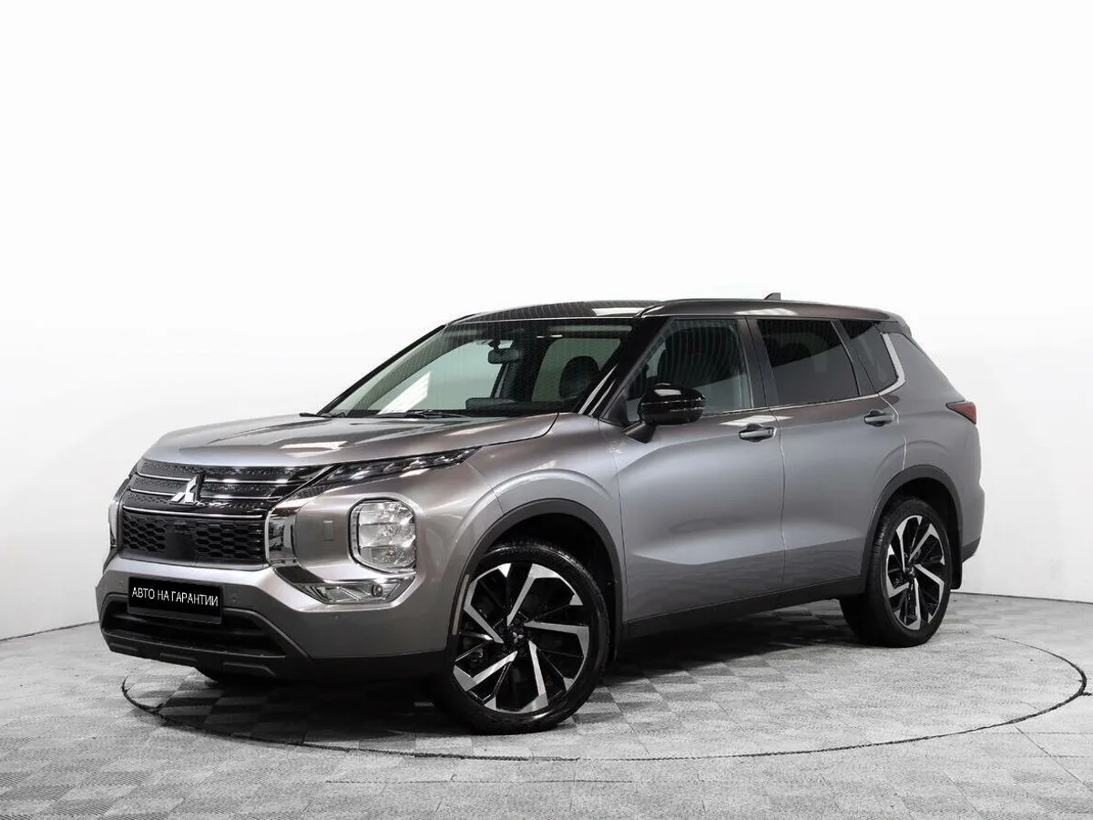 Mitsubishi Outlander IV · HL