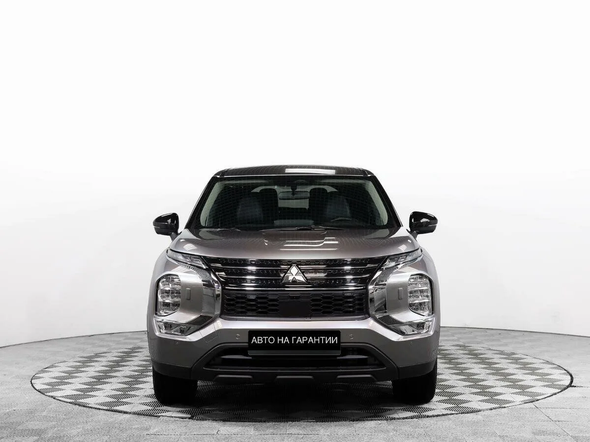 Mitsubishi Outlander IV · HL — фото 2