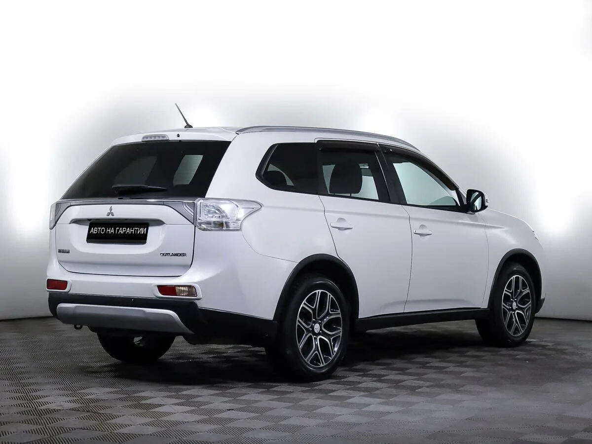 Mitsubishi Outlander III Рестайлинг · Instyle — фото 3