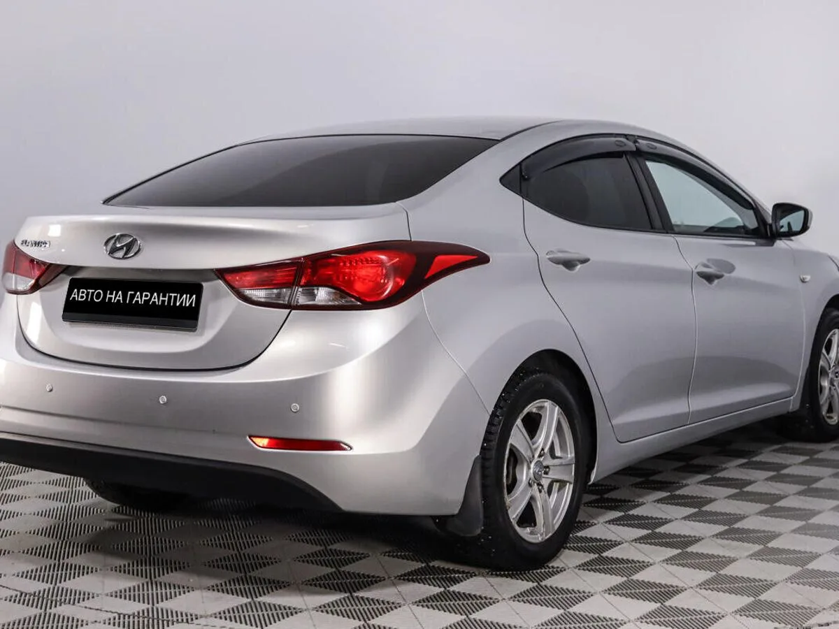 Hyundai Elantra V (MD) Рестайлинг · Base — фото 3