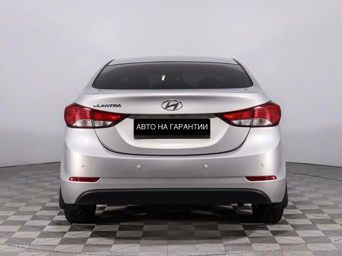 Hyundai Elantra V (MD) Рестайлинг · Base — фото 4