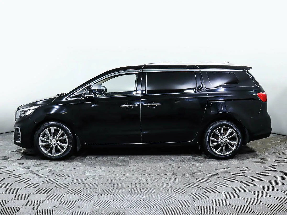 Kia Carnival III — фото 3