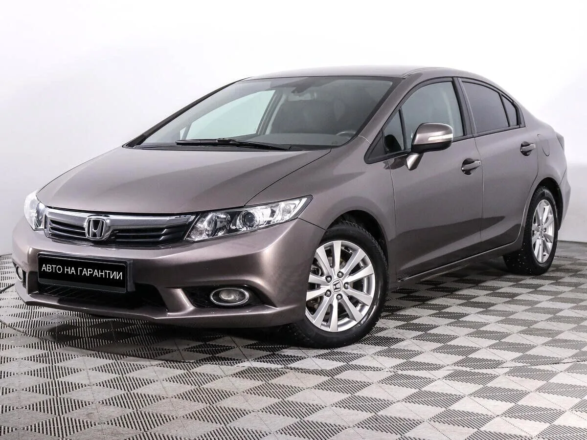 Honda Civic IX · Premium