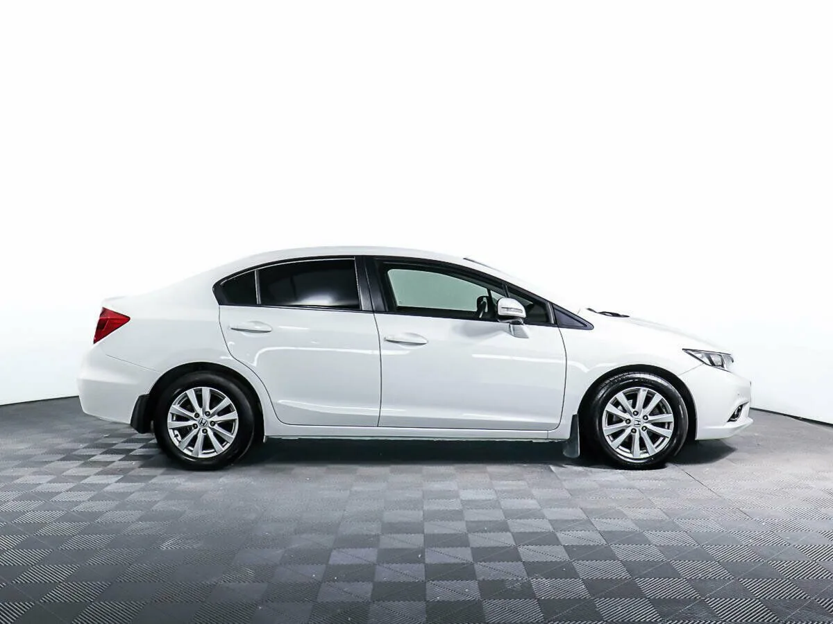 Honda Civic IX · Executive — фото 4