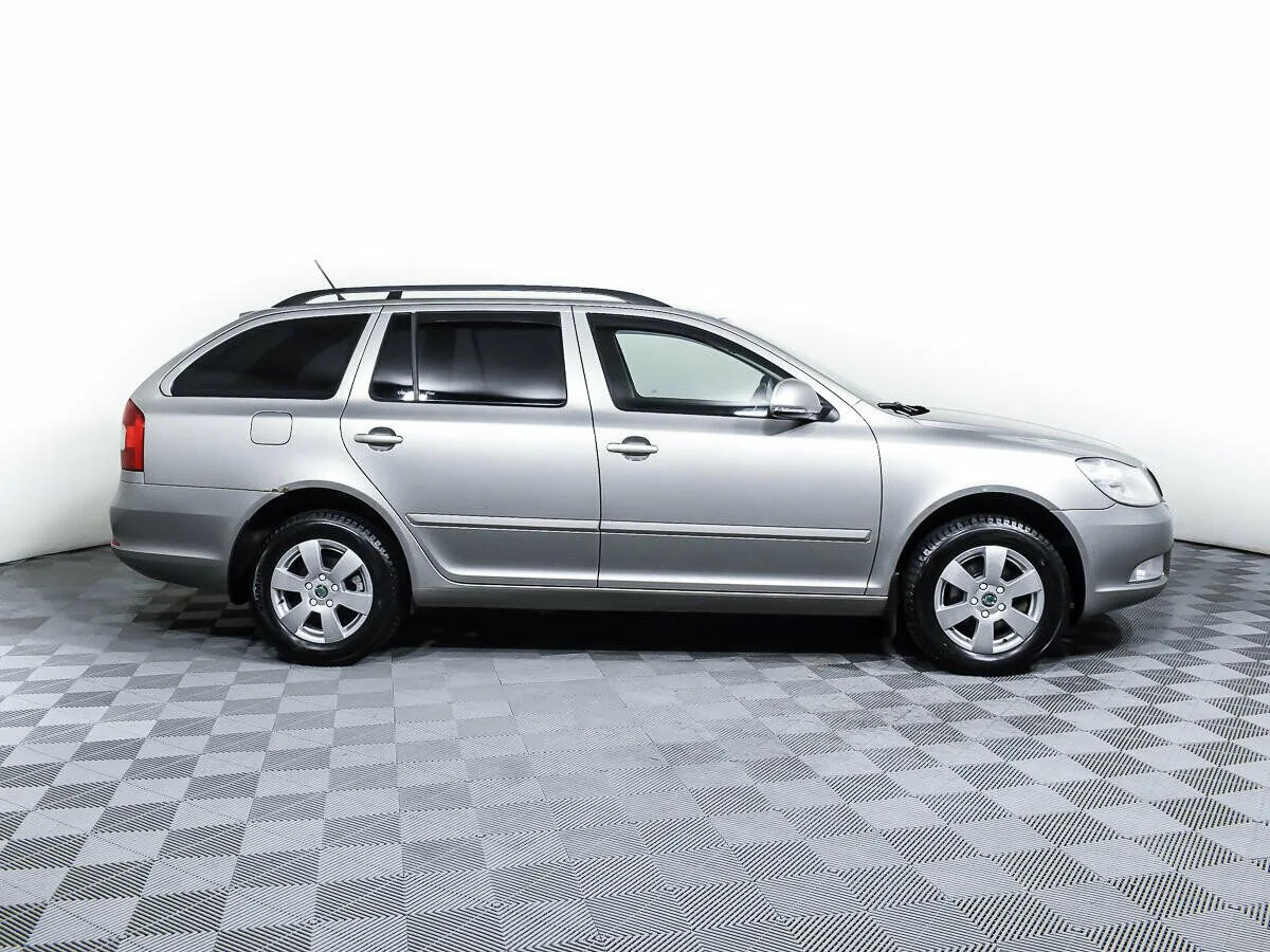 Skoda Octavia II (A5) Рестайлинг · Elegance — фото 4