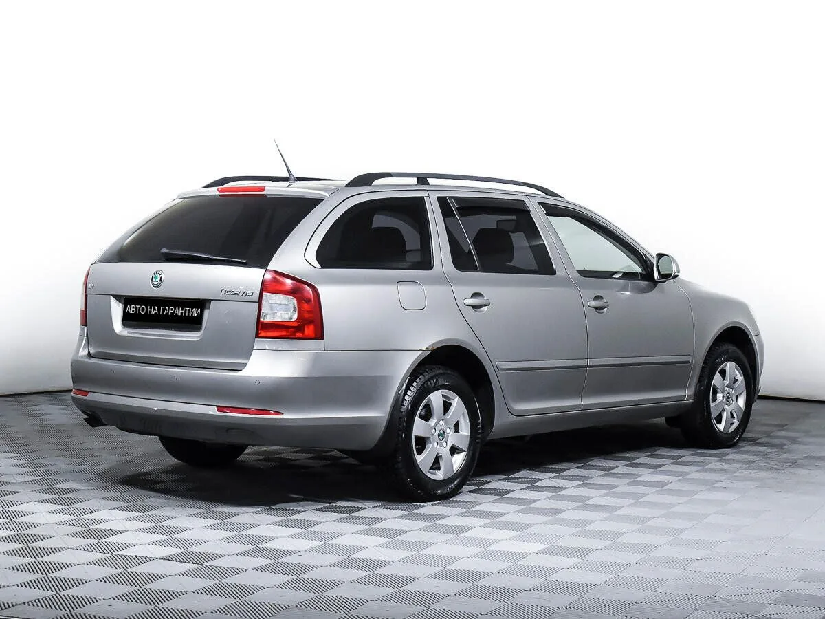 Skoda Octavia II (A5) Рестайлинг · Elegance — фото 5
