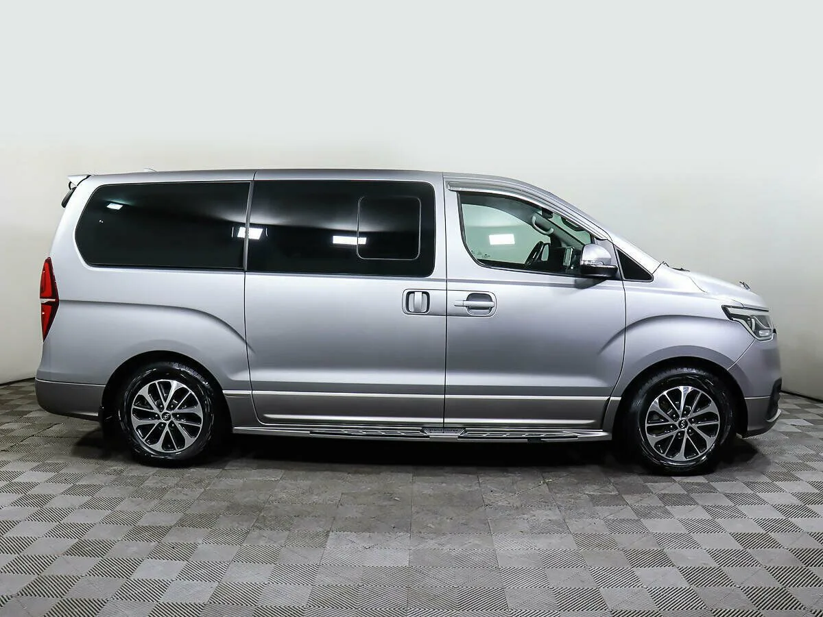 Hyundai Grand Starex I Рестайлинг 2 — фото 4