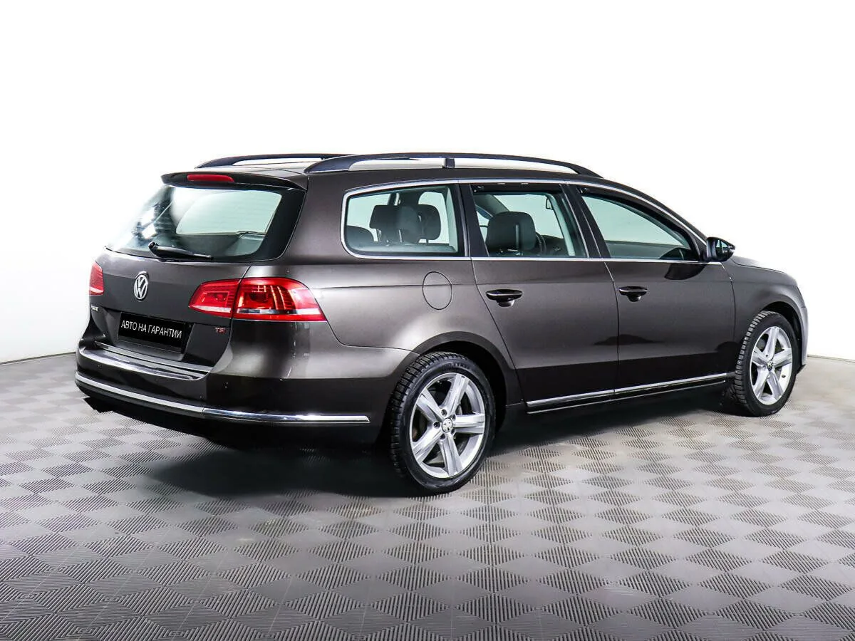 Volkswagen Passat B7 · Highline — фото 5