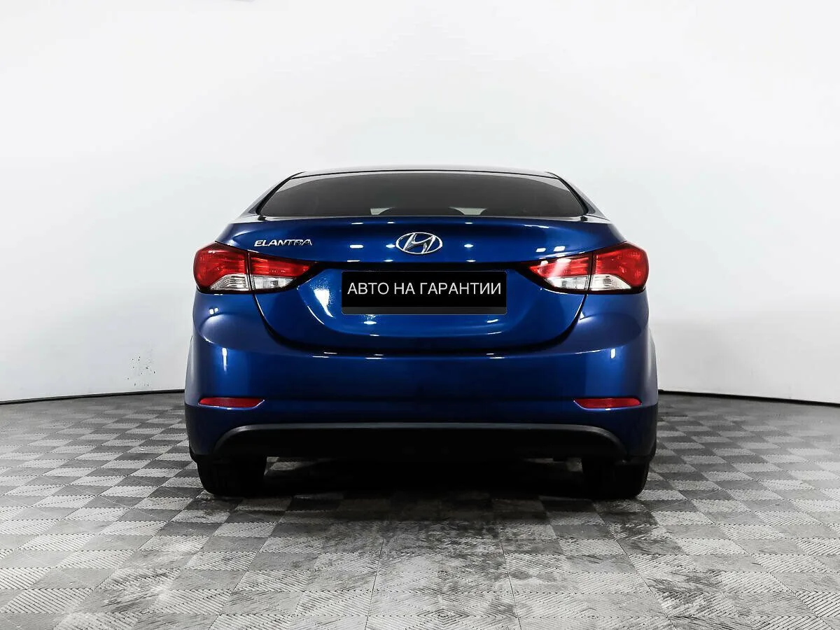 Hyundai Elantra V (MD) Рестайлинг · Base — фото 4