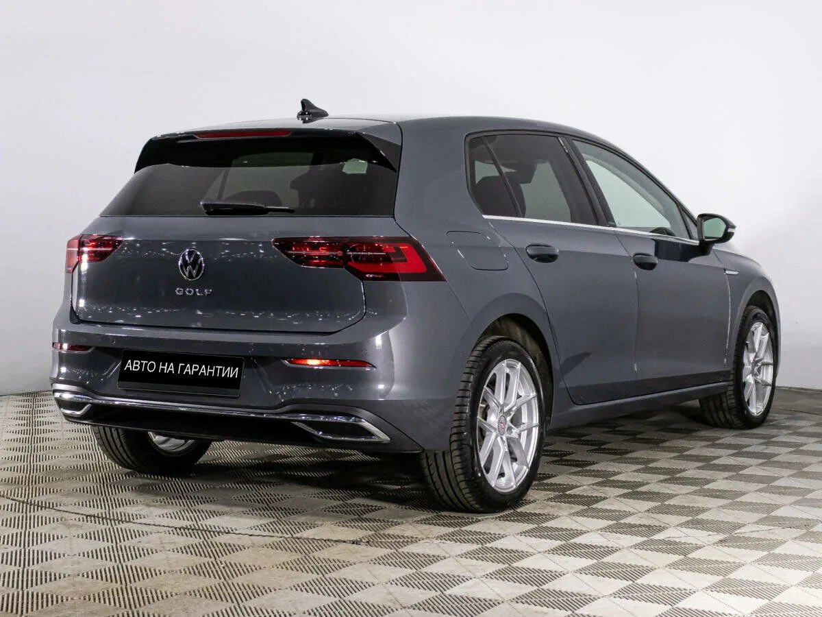 Volkswagen Golf VIII · Exclusive (2021-2022) — фото 3