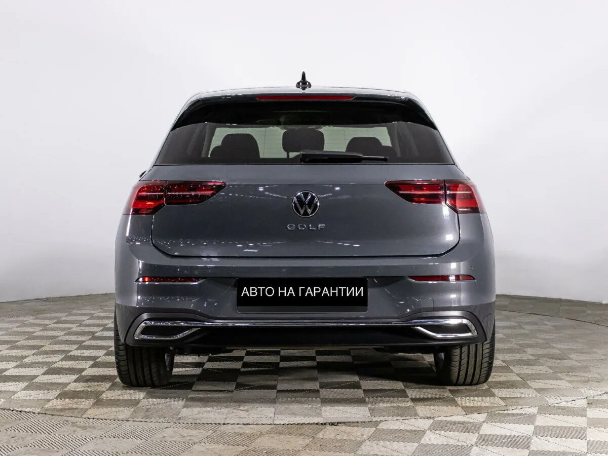 Volkswagen Golf VIII · Exclusive (2021-2022) — фото 4