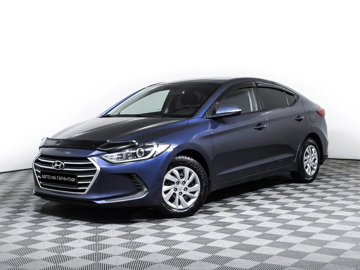 Hyundai Elantra VI (AD) · Base