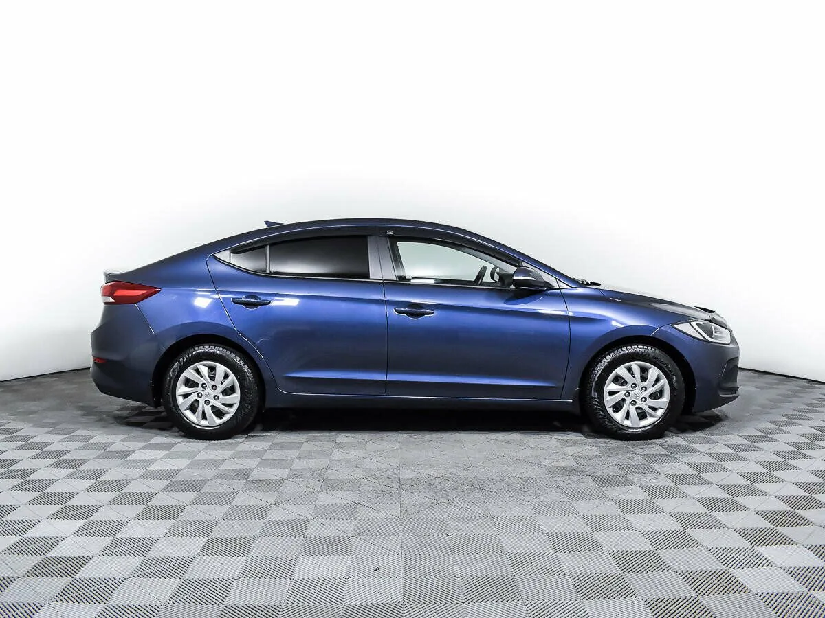 Hyundai Elantra VI (AD) · Base — фото 4