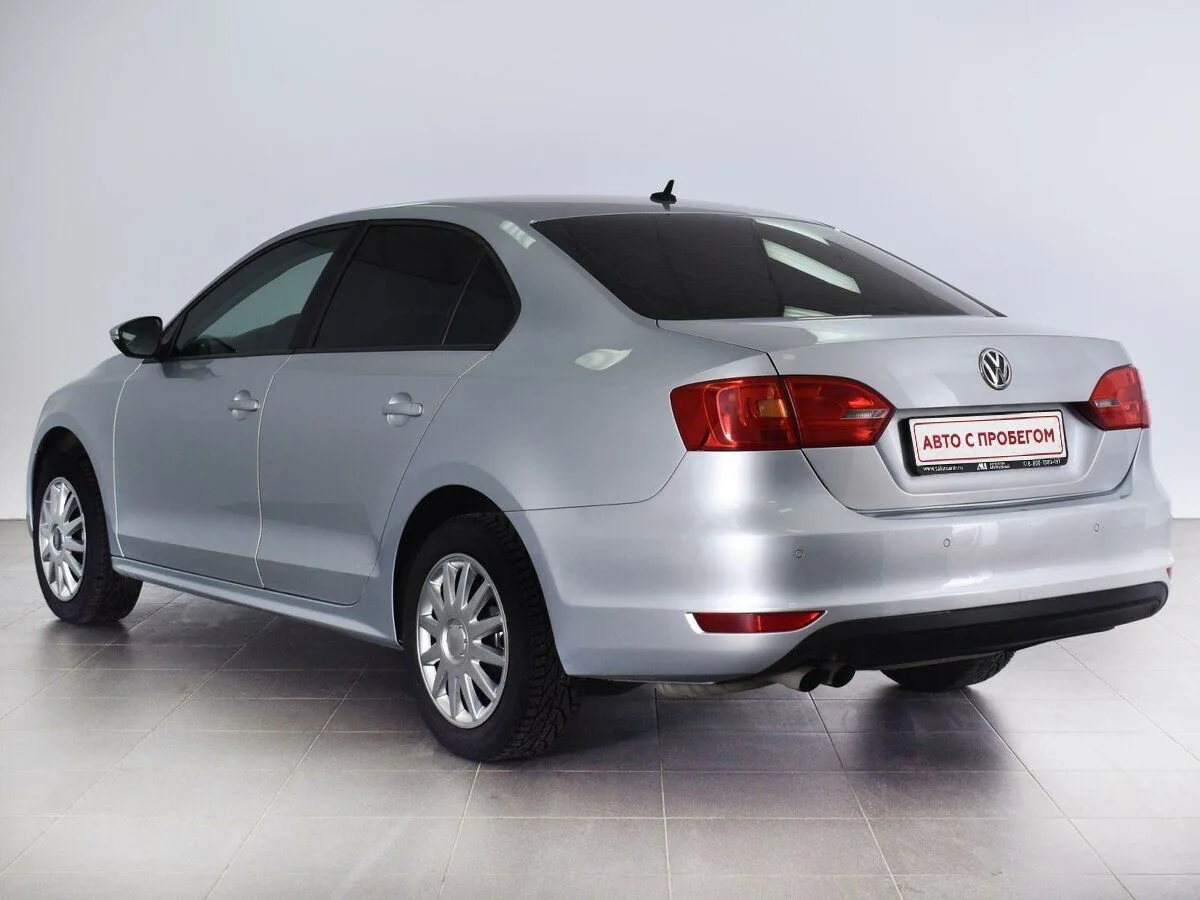 Volkswagen Jetta VI — фото 3