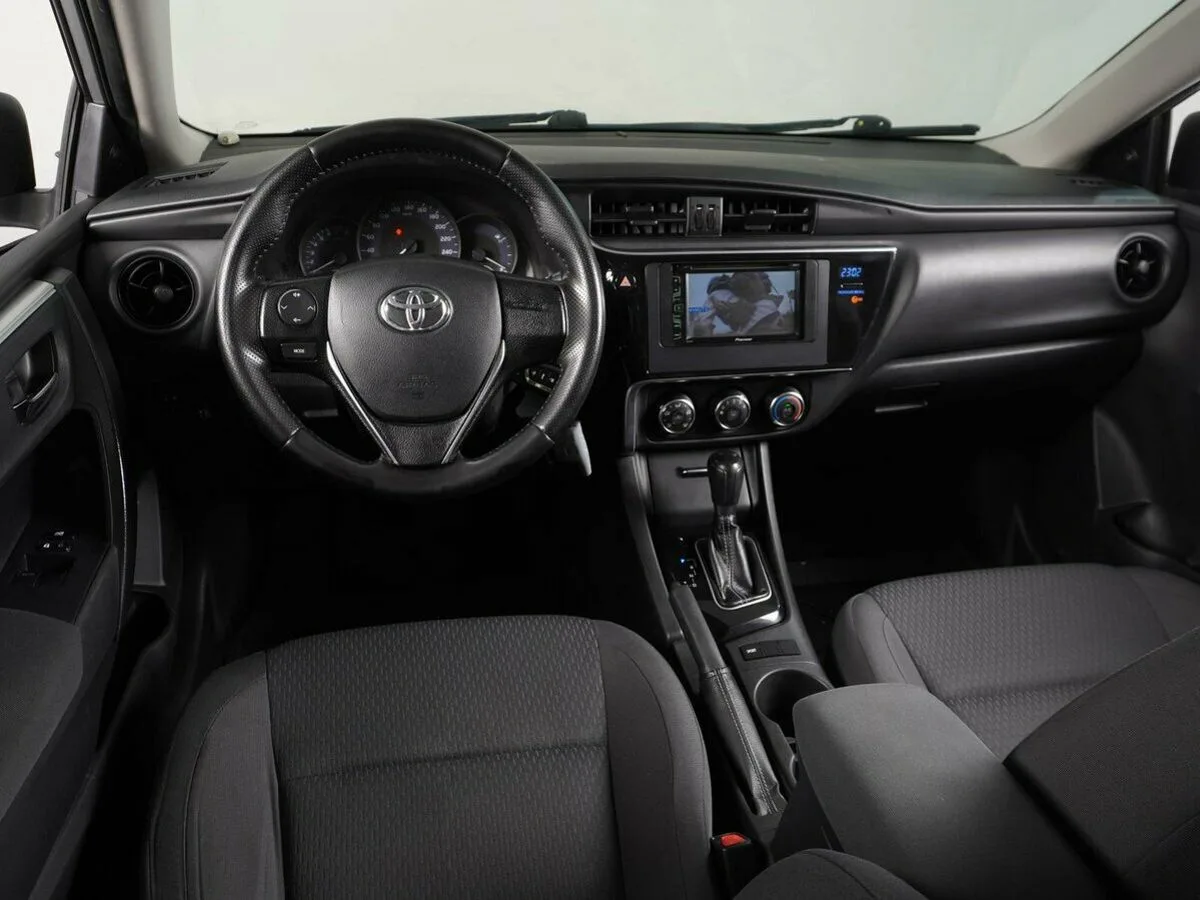 Toyota Corolla XI (E160, E170, E180) Рестайлинг 1 · Классик — фото 5